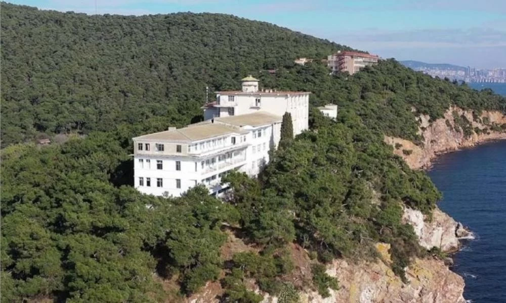 Το σανατόριο της Χάλκης μετατρέπεται σε ισλαμική σχολή!